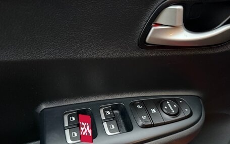 KIA Rio IV, 2021 год, 1 750 000 рублей, 10 фотография