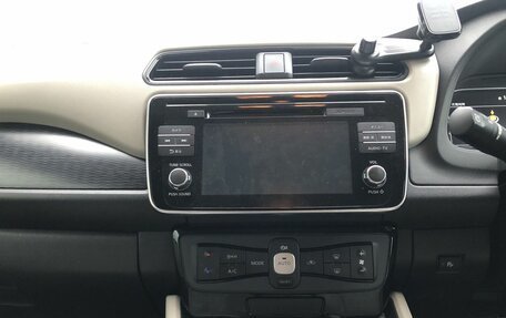 Nissan Leaf II, 2018 год, 1 249 000 рублей, 14 фотография