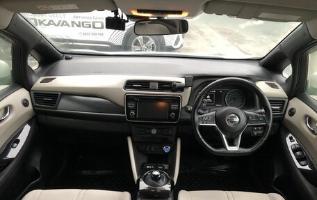 Nissan Leaf II, 2018 год, 1 249 000 рублей, 10 фотография