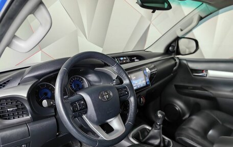Toyota Hilux VIII, 2018 год, 3 593 000 рублей, 14 фотография
