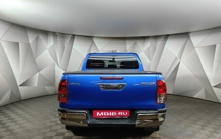 Toyota Hilux VIII, 2018 год, 3 593 000 рублей, 8 фотография