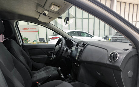 Renault Logan II, 2016 год, 299 000 рублей, 13 фотография