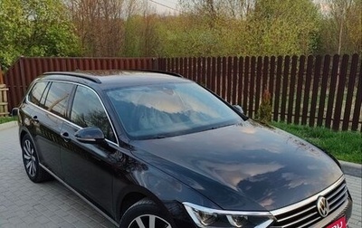 Volkswagen Passat B8 рестайлинг, 2019 год, 2 400 000 рублей, 1 фотография