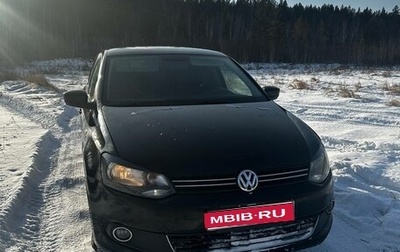 Volkswagen Polo VI (EU Market), 2013 год, 700 000 рублей, 1 фотография