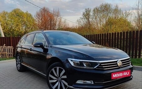 Volkswagen Passat B8 рестайлинг, 2019 год, 2 400 000 рублей, 2 фотография