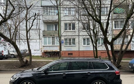 Volkswagen Passat B8 рестайлинг, 2019 год, 2 400 000 рублей, 4 фотография