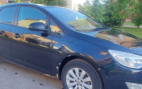 Opel Astra J, 2011 год, 480 000 рублей, 2 фотография