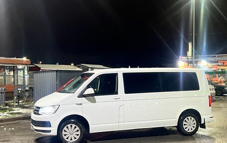 Volkswagen Caravelle T6 рестайлинг, 2018 год, 2 990 000 рублей, 5 фотография