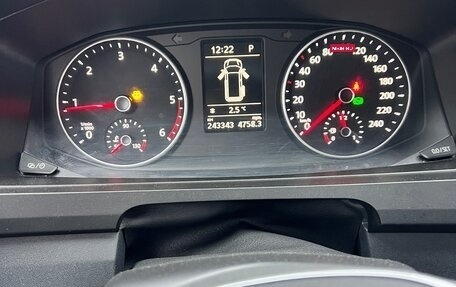 Volkswagen Caravelle T6 рестайлинг, 2018 год, 2 990 000 рублей, 6 фотография