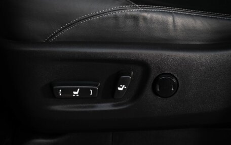 Toyota Land Cruiser Prado 150 рестайлинг 2, 2017 год, 4 554 000 рублей, 18 фотография