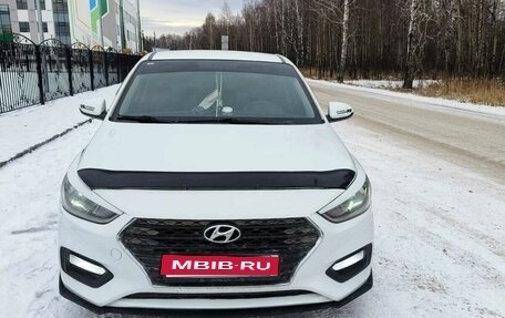 Hyundai Solaris II рестайлинг, 2017 год, 1 020 000 рублей, 1 фотография