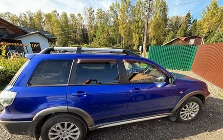 Mitsubishi Outlander III рестайлинг 3, 2004 год, 420 000 рублей, 7 фотография