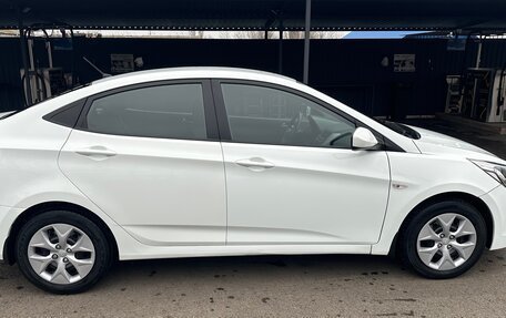 Hyundai Solaris II рестайлинг, 2016 год, 1 120 000 рублей, 8 фотография