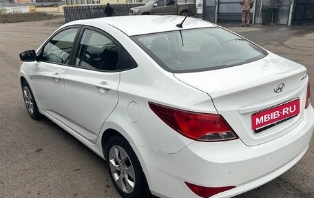 Hyundai Solaris II рестайлинг, 2016 год, 1 120 000 рублей, 4 фотография