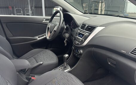 Hyundai Solaris II рестайлинг, 2016 год, 1 120 000 рублей, 21 фотография