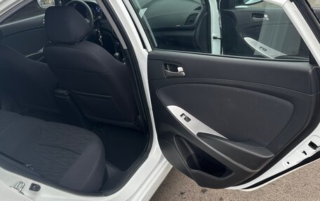 Hyundai Solaris II рестайлинг, 2016 год, 1 120 000 рублей, 23 фотография