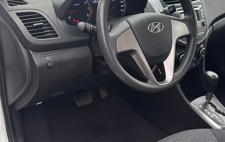 Hyundai Solaris II рестайлинг, 2016 год, 1 120 000 рублей, 24 фотография