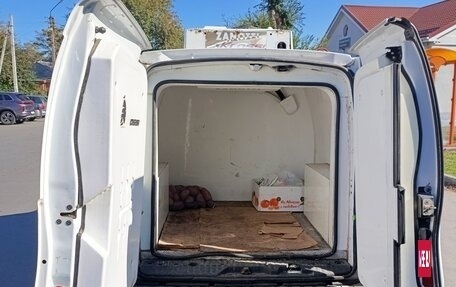 Renault Kangoo II рестайлинг, 2014 год, 700 000 рублей, 10 фотография