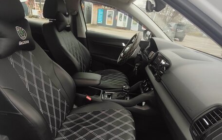 Skoda Karoq I, 2021 год, 2 200 000 рублей, 26 фотография