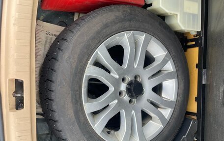 Land Rover Freelander II рестайлинг 2, 2007 год, 800 000 рублей, 13 фотография