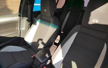 Volkswagen Golf R VII, 2012 год, 2 180 000 рублей, 11 фотография