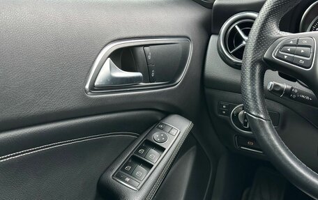 Mercedes-Benz GLA, 2019 год, 2 499 000 рублей, 16 фотография