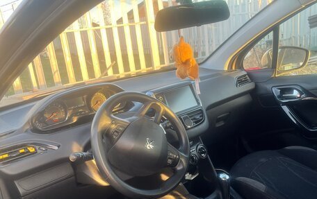 Peugeot 208 II, 2014 год, 502 000 рублей, 5 фотография