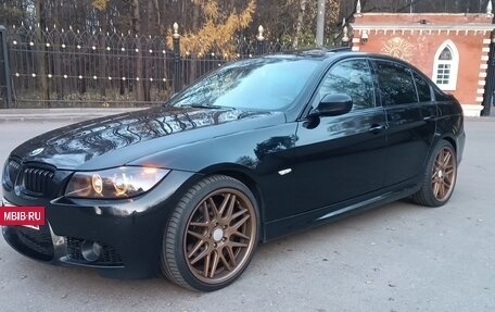 BMW 3 серия, 2009 год, 1 600 000 рублей, 3 фотография