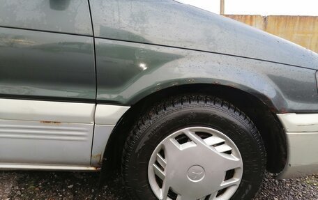 Mitsubishi Chariot III, 1994 год, 210 000 рублей, 1 фотография