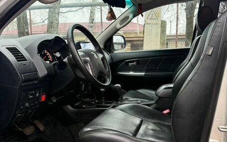 Toyota Hilux VII, 2014 год, 2 700 000 рублей, 11 фотография