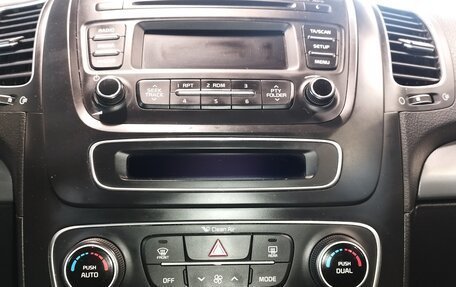 KIA Sorento II рестайлинг, 2014 год, 1 550 000 рублей, 13 фотография