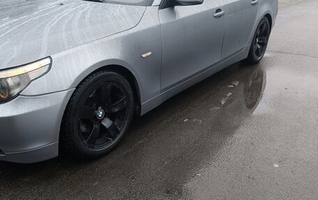 BMW 5 серия, 2005 год, 950 000 рублей, 2 фотография