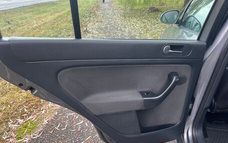 Volkswagen Golf Plus II, 2013 год, 810 000 рублей, 21 фотография