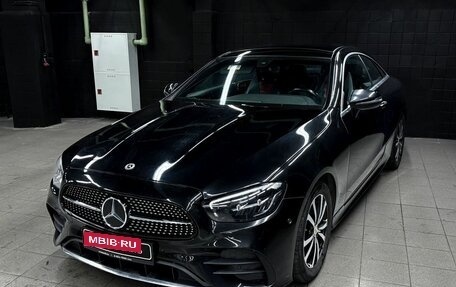 Mercedes-Benz E-Класс, 2021 год, 4 639 300 рублей, 1 фотография