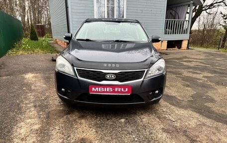 KIA cee'd I рестайлинг, 2011 год, 635 000 рублей, 1 фотография