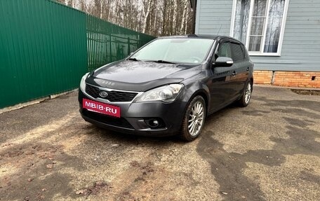 KIA cee'd I рестайлинг, 2011 год, 635 000 рублей, 2 фотография