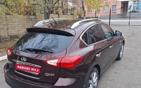 Infiniti QX50 I рестайлинг, 2015 год, 1 920 000 рублей, 3 фотография