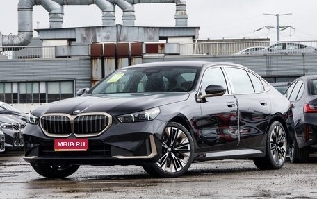BMW 5 серия, 2025 год, 6 950 000 рублей, 1 фотография