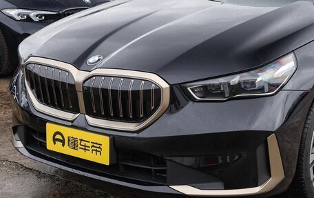 BMW 5 серия, 2025 год, 6 950 000 рублей, 9 фотография