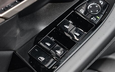 BMW 5 серия, 2025 год, 6 950 000 рублей, 17 фотография