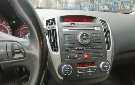 KIA cee'd I рестайлинг, 2010 год, 900 000 рублей, 5 фотография