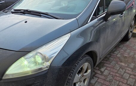 Peugeot 3008 I рестайлинг, 2012 год, 700 000 рублей, 2 фотография