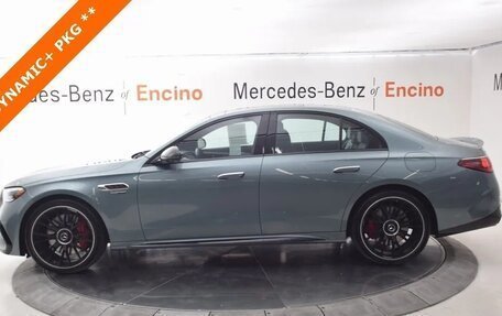 Mercedes-Benz E-Класс AMG, 2025 год, 207 672 рублей, 2 фотография