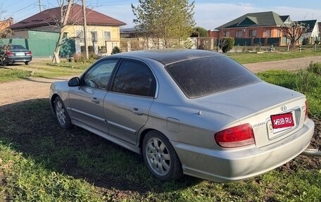 Hyundai Sonata IV рестайлинг, 2005 год, 360 000 рублей, 1 фотография
