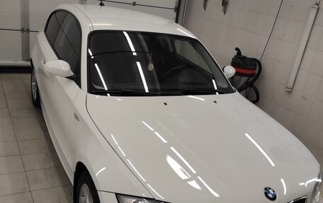 BMW 1 серия, 2007 год, 800 000 рублей, 1 фотография