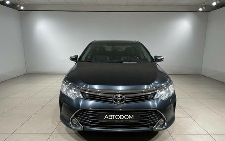 Toyota Camry, 2017 год, 2 390 000 рублей, 7 фотография