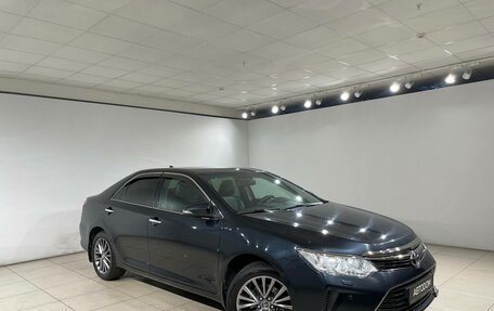 Toyota Camry, 2017 год, 2 390 000 рублей, 4 фотография
