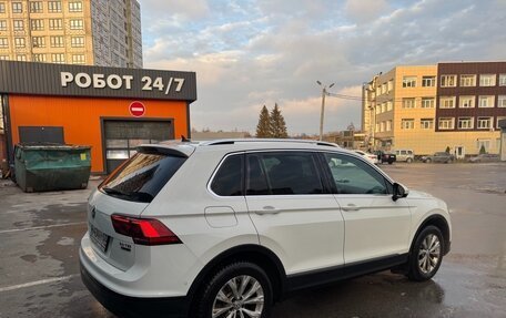 Volkswagen Tiguan II, 2017 год, 2 175 000 рублей, 4 фотография