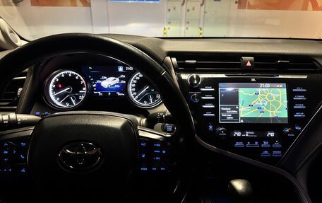 Toyota Camry, 2020 год, 3 300 000 рублей, 11 фотография