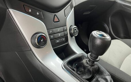 Chevrolet Cruze II, 2013 год, 897 000 рублей, 17 фотография